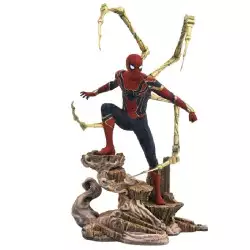 DIAMOND SELECT TOYS Marvel Gallery: Avengers Infinity War Movie Spiderman PVC Gallery Figure DIAMOND SELECT TOYS Marvel Gallery: Avengers Infinity War Movie Spiderman PVC Gallery Figure