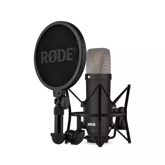 RØDE NT1 Signature Series Large-diaphragm Condenser Microphone with Shock Mount, Pop Filter and XLR Cable for Music Production, Vocal Recording, Streaming and Podcasting RØDE NT1 Signature Series Large-diaphragm Condenser Microphone with Shock Mount, Pop Filter and XLR Cable for Music Production, Vocal Recording, Streaming and Podcasting